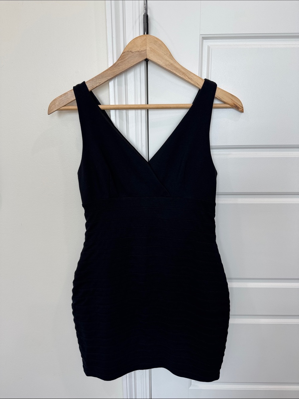 Express Women’s Bodycon Little Black Party Mini Dress Crossover Top, size Small
